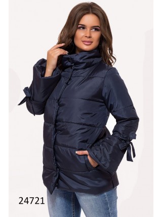Жіноча демісезонна куртка з коміром стойка темно синього кольору 