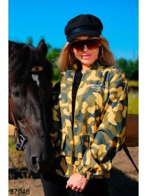 Легка куртка камуфляжу