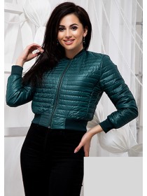 Коротка куртка для жінок