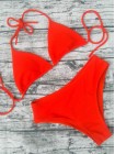 Красный женский яркий купальник-треугольник в рубчик 