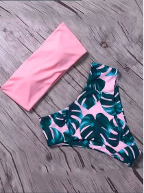 Пудровий купальник бандо + плавки з принтом