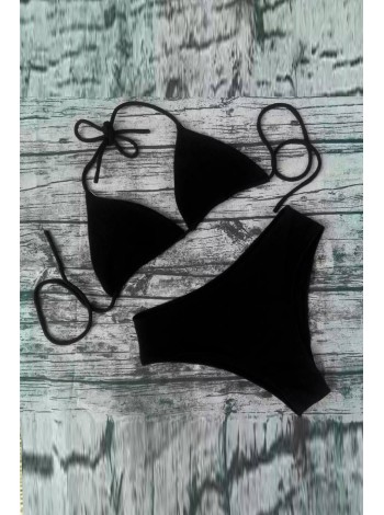 Черный женский купальник-треугольник с чашками